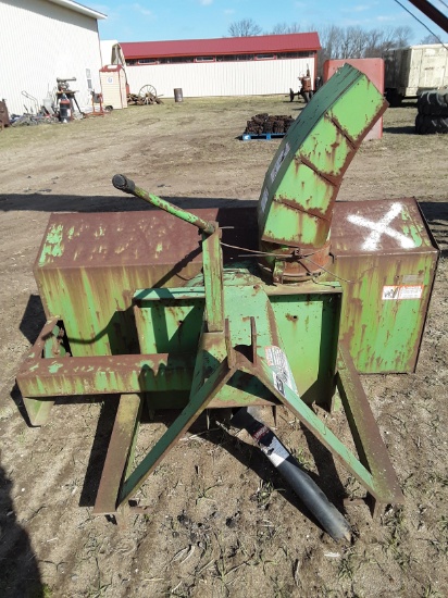 666 John Deere 3-point snow blower