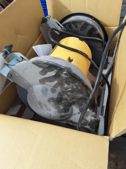 DeWalt heavy duty bench grinder