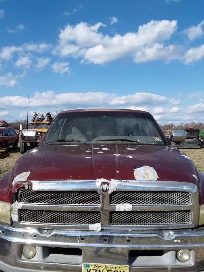 1996 Ram 1500 5.8 L 4 wheel drive has title