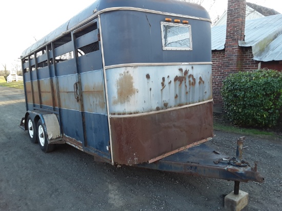 1987 Maxwell 17 ft Steel stock trailer new 10 p