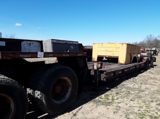 1976 General lowboy trailer