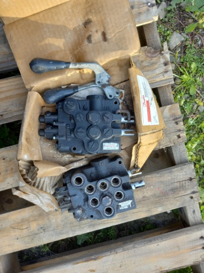 Steiner hydrualic valves