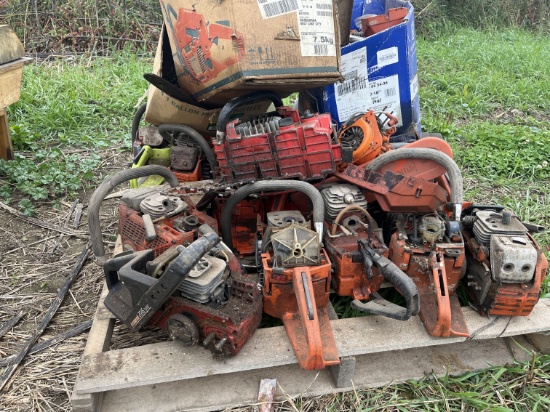 Pile of chainsaw parts