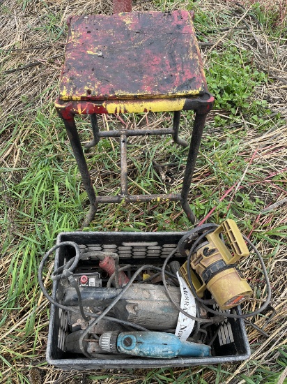 Stool and electric power tools