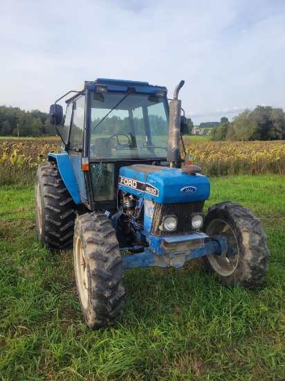 Ford 4630 4wd with cab and loader