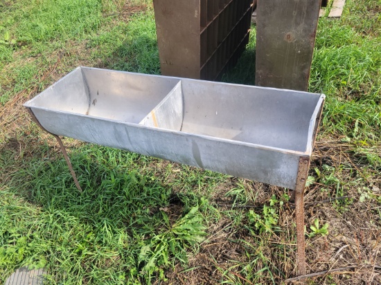 Two tub stainless steel sink