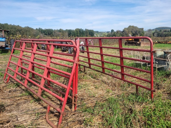 two 10f heavy duty corral panels
