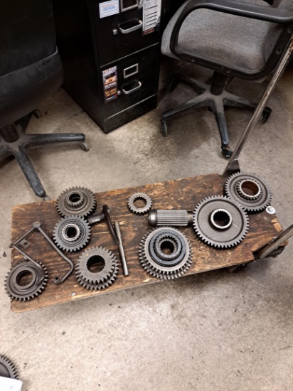 Ih1086 gears
