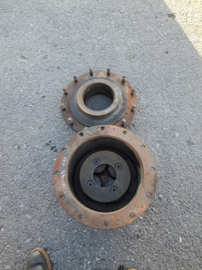 Case IH  MX 210 hub and miscellaneous parts