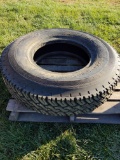 Cooper road master tire