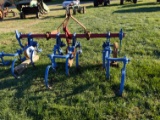 International 3pt 2 row cultivator