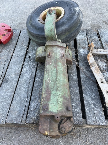 John Deere front pedestal