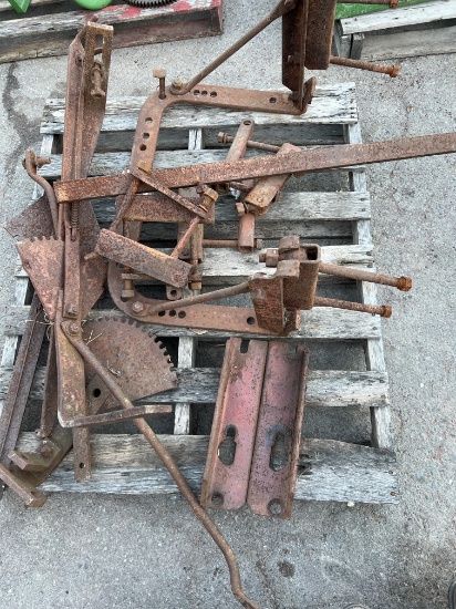 Farmall hitch parts