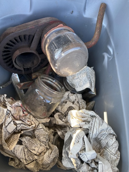 Box lot IH air cleaner parts &misc