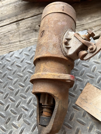 IH Cub starter