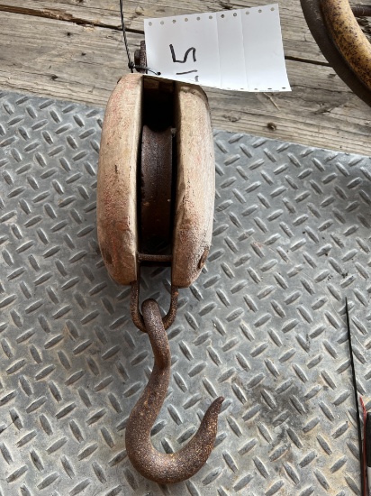 Wooden pulley