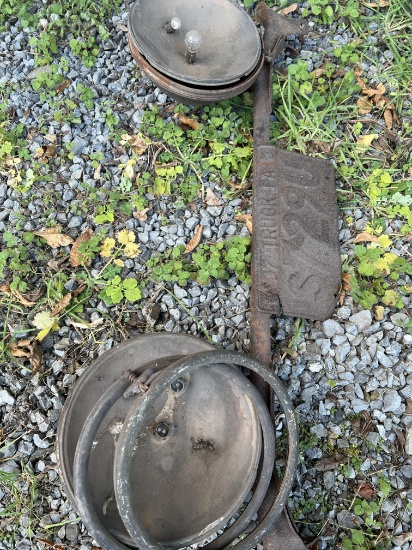 Antique truck light bar
