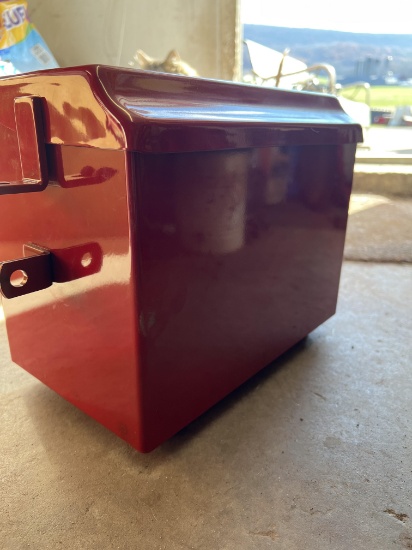 Farmall M-SM battery box