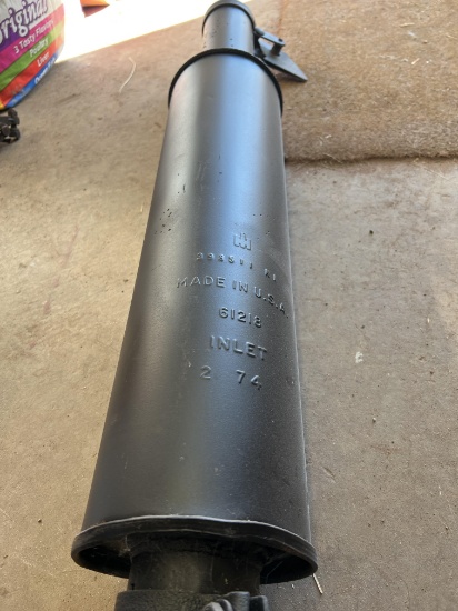 IH muffler