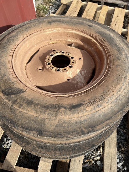 Grain drill wheels