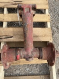Narrow front post with hubs
