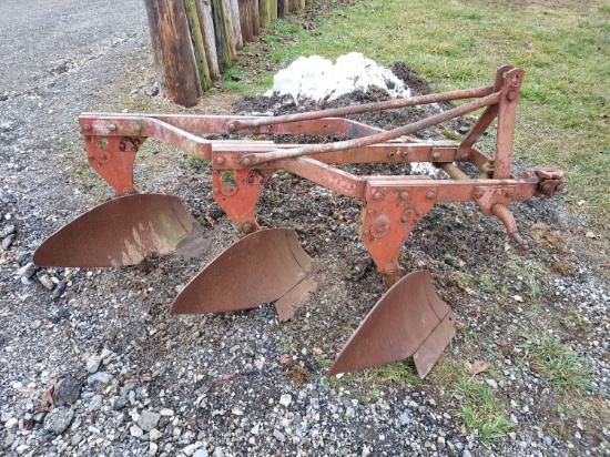 3pt 3 bottom massy Ferguson plow