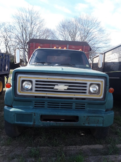 1975 C65 grain truck w/ TITLE