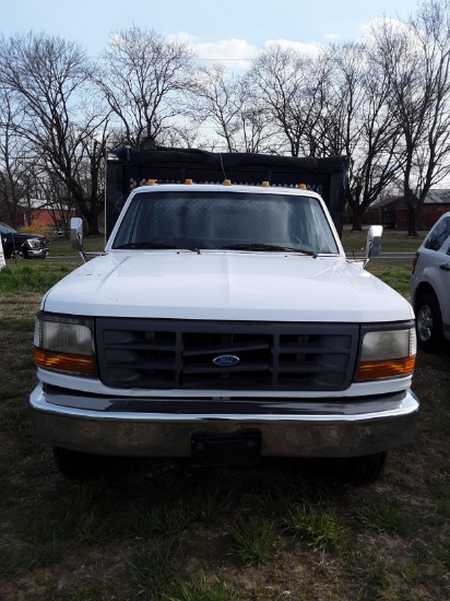1997 F350 dump stake body w/ TITLE