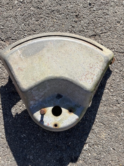 Hydraulic lever cover