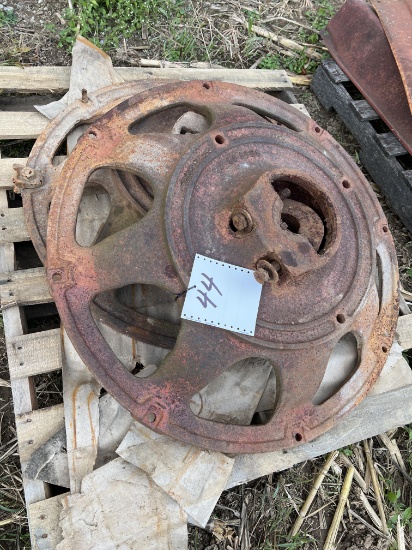 Farmall 300-350 wheels