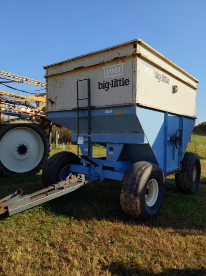 DMI Big Little grain cart