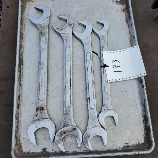 Large angle wrenches