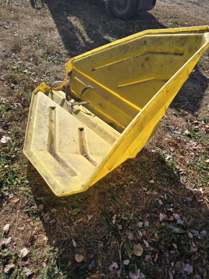 Dumping station for auger/elevator