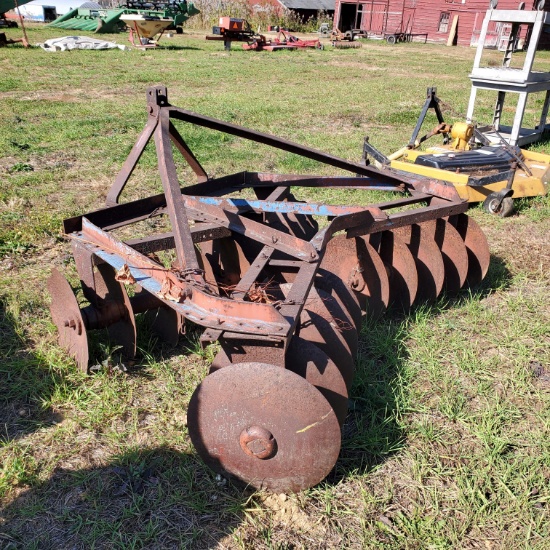 Ford 6' 3pt hitch 20 blades.