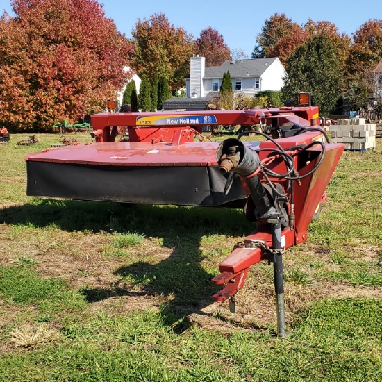 New Holland H7230 discbine