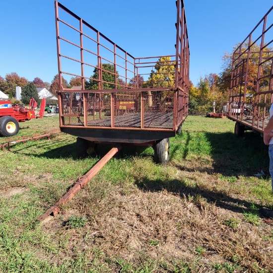 Pequea hay rack 818. 606 running gear