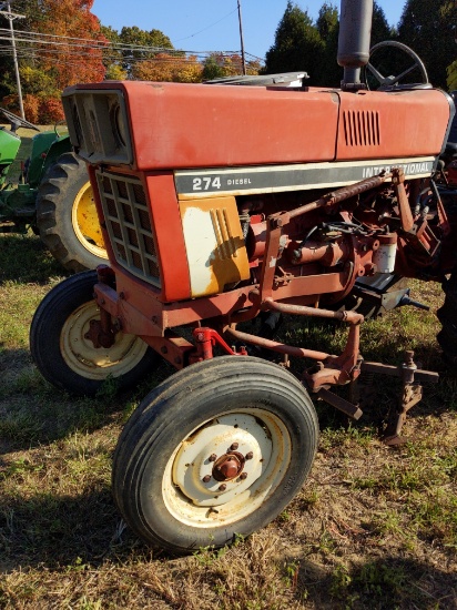 IH 274-D tractor  Hyclear 1 row tractor  S# 8713