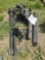 Tow hitch w/stabilizer bars.