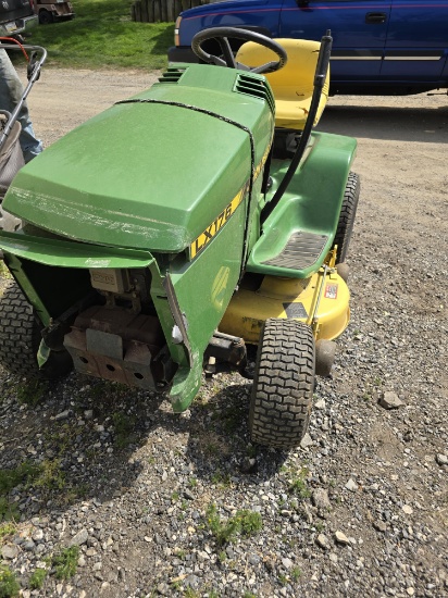 John Deere LX176