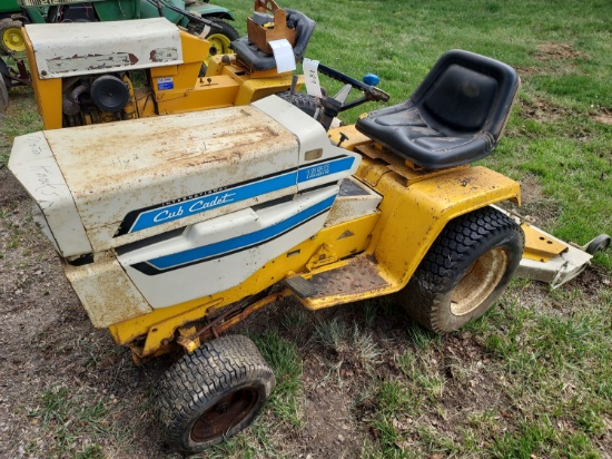 Cub cadet 1650 with deck