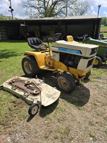 International cadet 1250 w/mower deck.