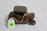 Arcade Ford Model T cast iron toy (front fender broken)