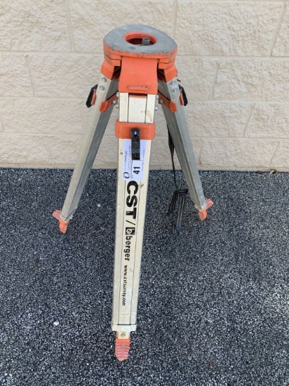 CST Berger tripod