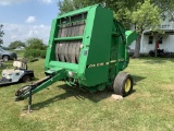 John Deere 535 round baler,