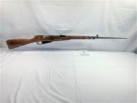 Mosin 44A rifle with Bayonet, oiler