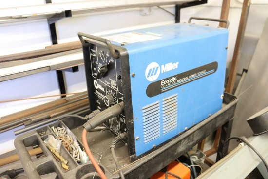 Miller ECONTIG CC AC/AD welder