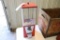 OAK 1› gum ball machine with key