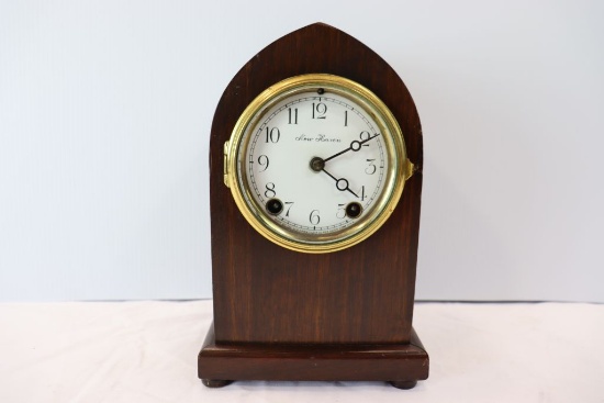 New Haven 8 Day Chiming Beehive Style Mantle Clock