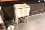 McCann's MTJ Icetainer (pool bar)