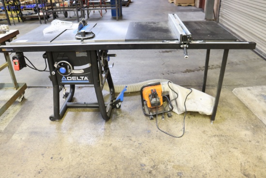 2002 Delta 10" table saw